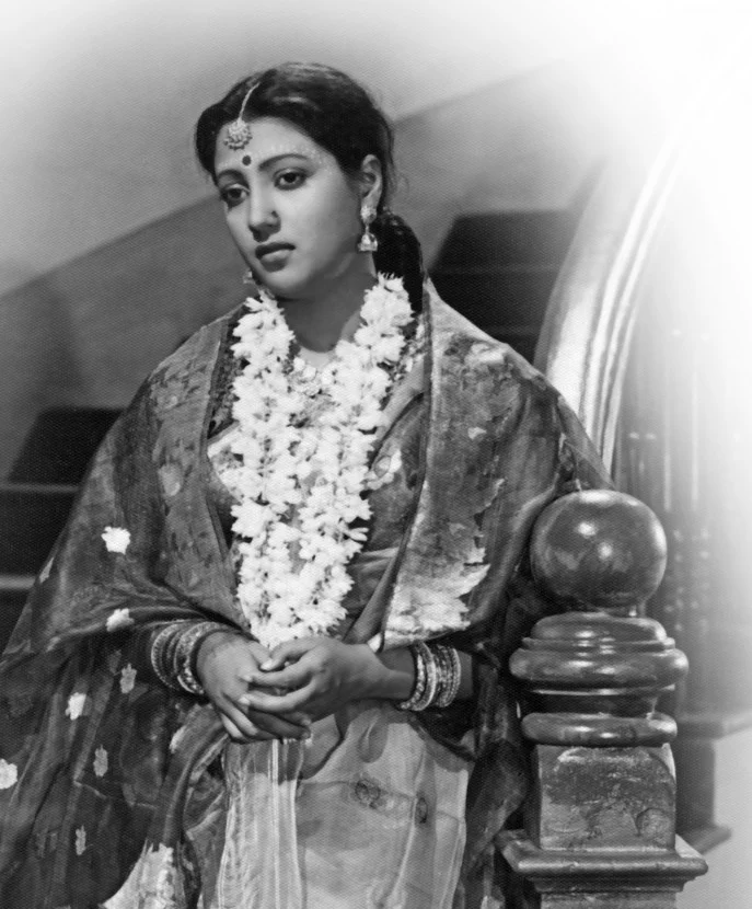 পাবনার রমা থেকে বাংলার মহানায়িকা: সুচিত্রা সেনের স্মৃতি জড়ানো শৈশব